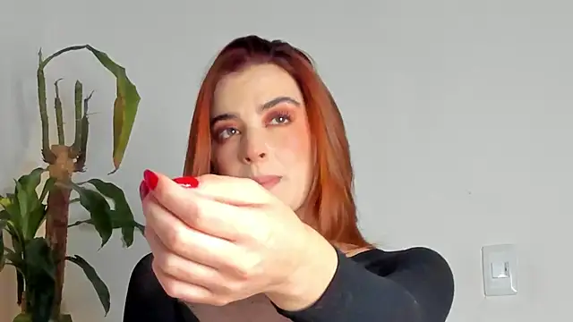 Bellacrox online show from 03/19/26, 02:33