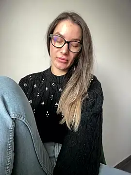 HotXMom online show from 01/13/26, 08:07