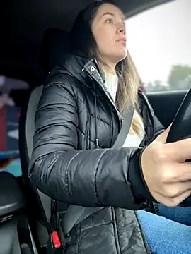 Snapshot of HotXMom chatting on 12/04/25, 06:56 HotXMom online show from 12/04/25, 06:56