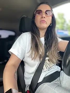 HotXMom online show from 05/16/26, 01:32
