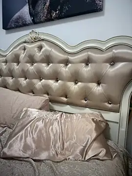 HotXMom online show from 06/17/26, 06:24