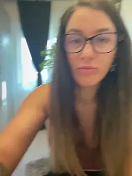 HotXMom online show from 06/01/26, 05:07