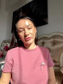 HotXMom online show from 03/13/26, 07:35