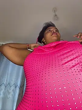 Snapshot of Linahlove chatting on 03/26/26, 08:23 Linahlove online show from 03/26/26, 08:23