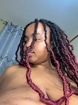 Linahlove online show from 11/21/25, 04:50