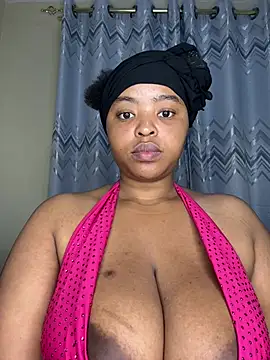 Snapshot of Linahlove chatting on 02/11/26, 11:48 Linahlove online show from 02/11/26, 11:48