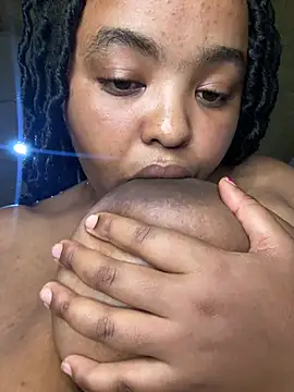 Linahlove online show from 03/06/25, 07:43