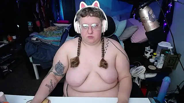 FatVeronica online show from 02/22/25, 12:18