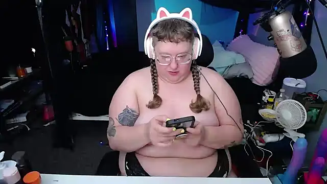 FatVeronica online show from 02/28/25, 02:42