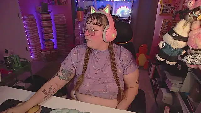 FatVeronica online show from 06/25/26, 05:07