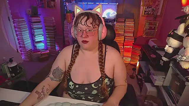 FatVeronica online show from 07/04/26, 05:06