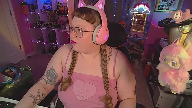 FatVeronica online show from 02/13/26, 03:56