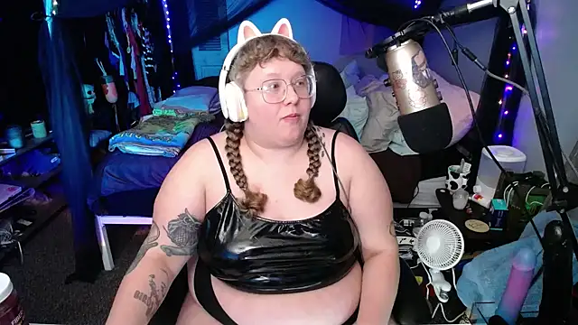 FatVeronica online show from 01/26/25, 07:21