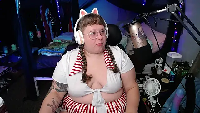FatVeronica online show from 01/26/25, 04:20