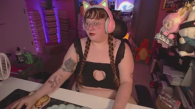 FatVeronica online show from 06/24/26, 02:43