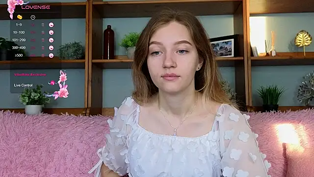 Ksuhesa online show from 10/31/25, 02:08