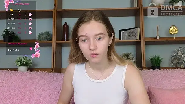 Ksuhesa online show from 10/04/25, 02:13