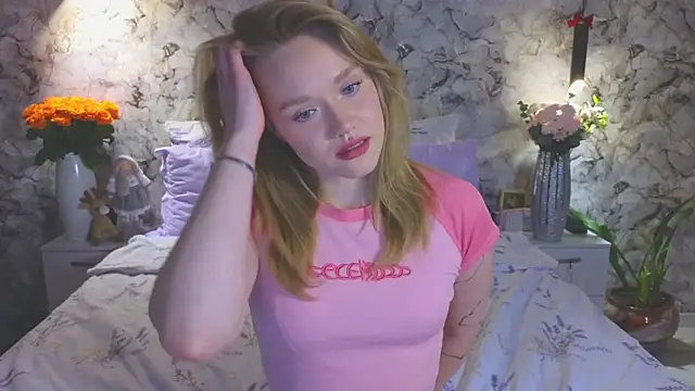 Aurora Golden1 online show from 02/14/26, 05:02