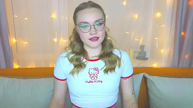 Aurora Golden1 online show from 03/13/25, 04:34