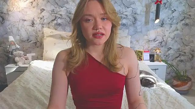 Aurora Golden1 online show from 04/04/26, 02:29