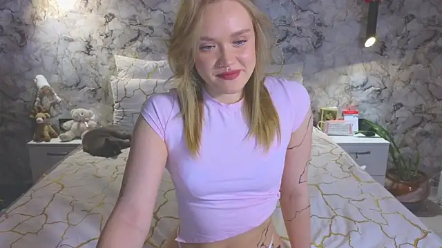 Aurora Golden1 online show from 03/08/26, 12:38