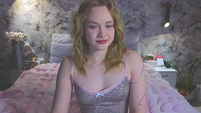 Aurora Golden1 online show from 02/21/26, 05:15