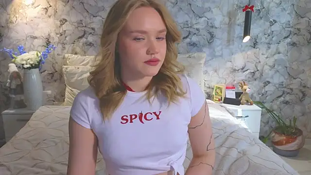 Aurora Golden1 online show from 04/08/26, 03:19