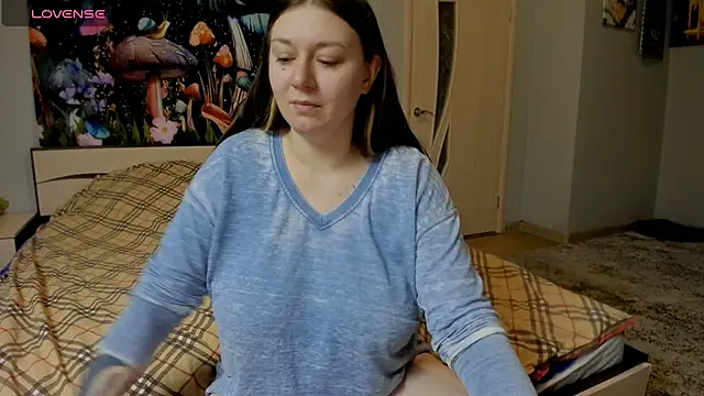 AlisaBacker online show from 10/01/25, 04:33