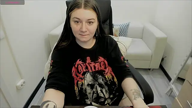 AlisaBacker online show from 02/11/25, 07:27