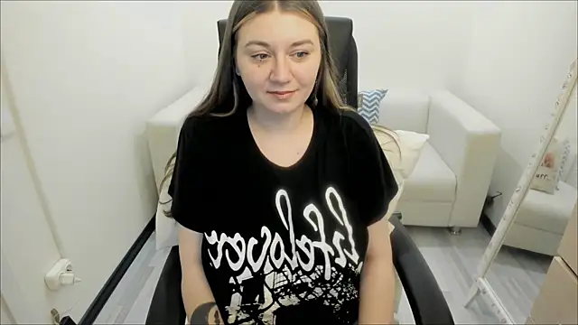 AlisaBacker online show from 03/01/25, 06:03