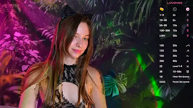 Snapshot of soffy__kisss chatting on 03/17/25, 04:33 soffy  kisss online show from 03/17/25, 04:33
