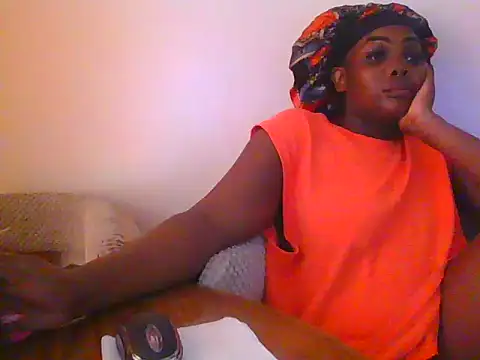 Snapshot of HOTKIKI24 chatting on 03/13/26, 11:48 HOTKIKI24 online show from 03/13/26, 11:48