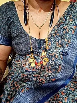 Snapshot of negatamil chatting on 01/14/26, 04:54 negatamil online show from 01/14/26, 04:54