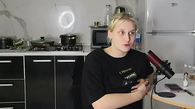 Snapshot of MertyXX chatting on 02/05/26, 11:22 MertyXX online show from 02/05/26, 11:22