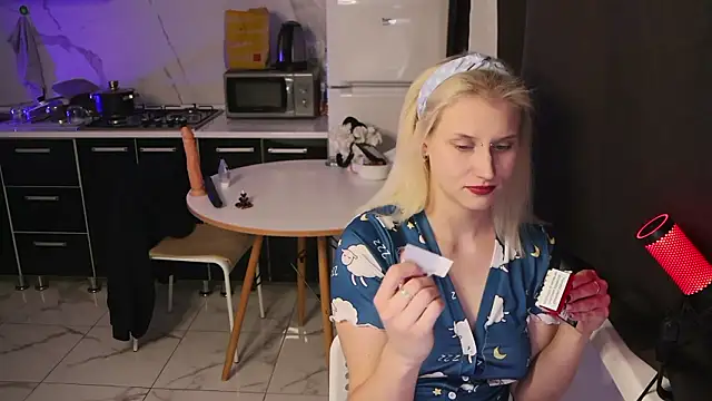 Snapshot of MertyXX chatting on 02/07/26, 10:18 MertyXX online show from 02/07/26, 10:18