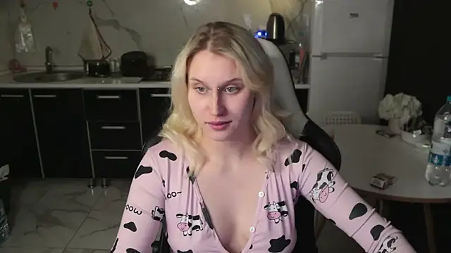 MertyXX online show from 04/16/26, 09:39