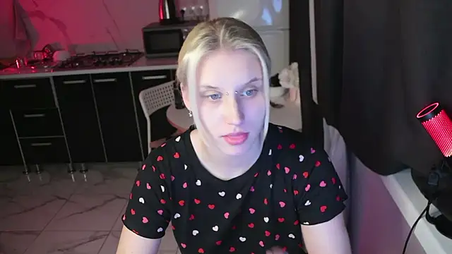 Snapshot of MertyXX chatting on 02/13/26, 10:10 MertyXX online show from 02/13/26, 10:10