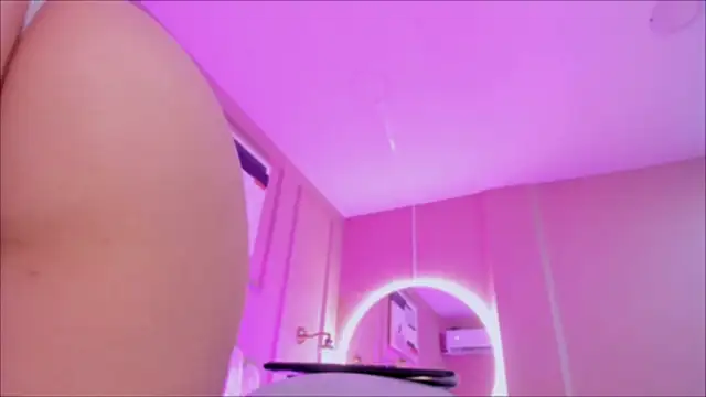 lia ass  online show from 02/15/26, 10:36