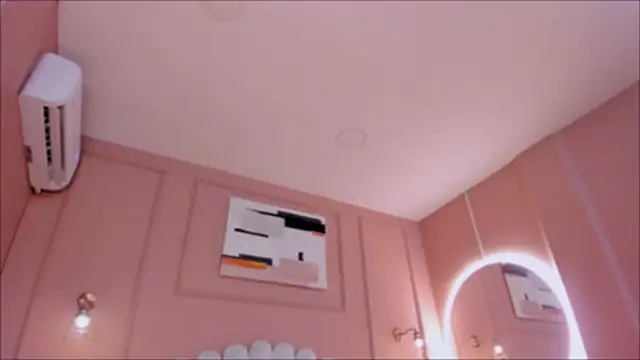 lia ass  online show from 11/25/25, 10:15