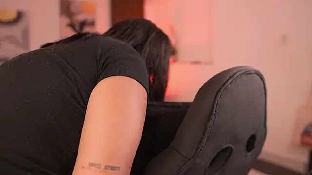 SheylaBakerr online show from 11/20/25, 10:38