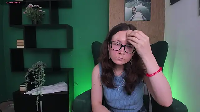 OliviaTurnery online show from 12/16/25, 12:53