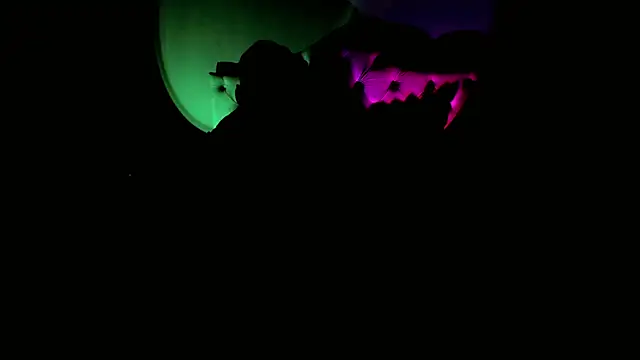 Ezraa1 online show from 10/04/25, 02:57