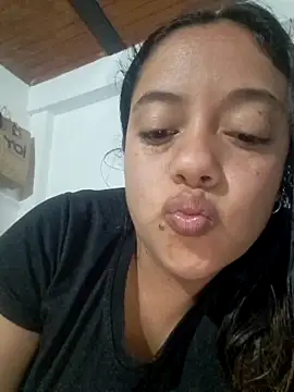 Snapshot of _MaripossaSexy_ chatting on 10/02/25, 12:58 MaripossaSexy online show from 10/02/25, 12:58