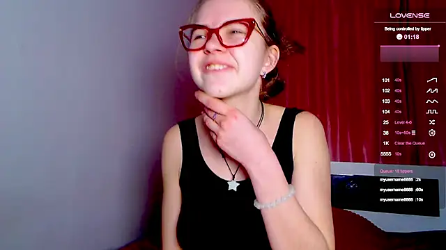 Sarah HS online show from 12/30/24, 04:07