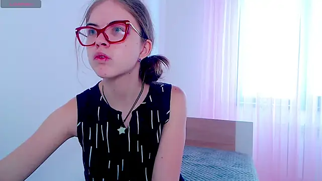 Sarah HS online show from 02/28/25, 08:31