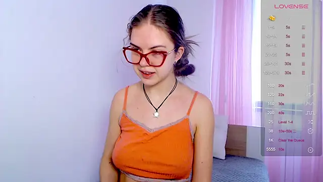 Sarah HS online show from 01/08/26, 05:24