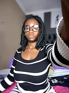 Candy-Heart online show from 10/31/25, 06:10