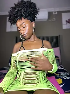 Candy-Heart online show from 04/17/26, 10:56