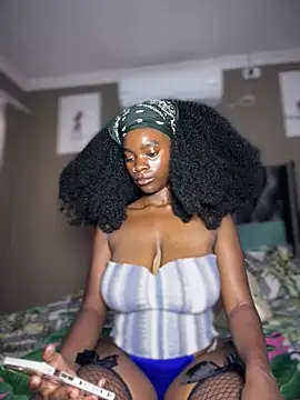 Candy-Heart online show from 02/13/26, 07:41