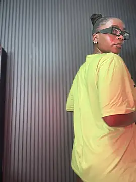 Candy-Heart online show from 02/21/25, 09:24